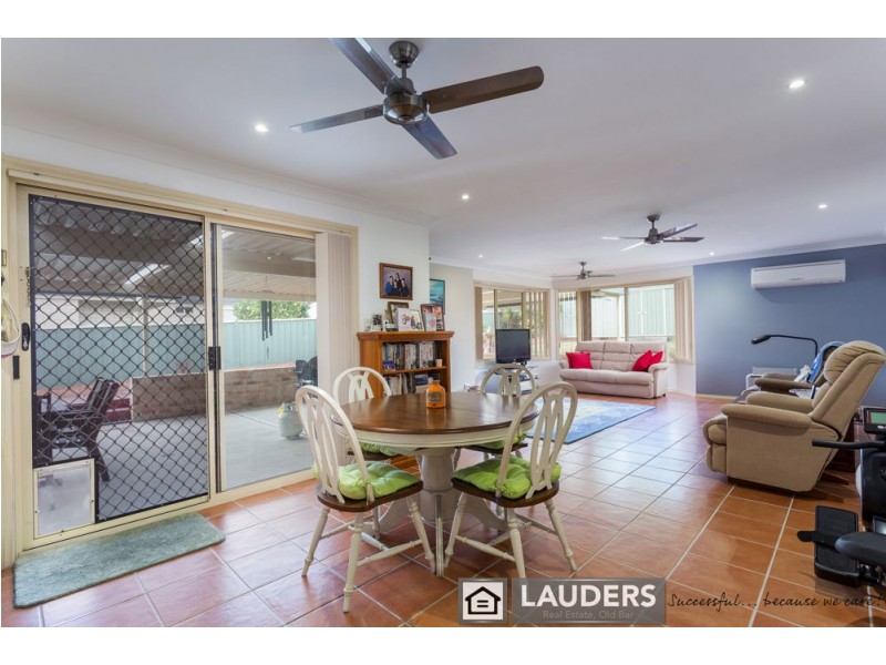 20 Corkwood Street, Old Bar NSW 2430