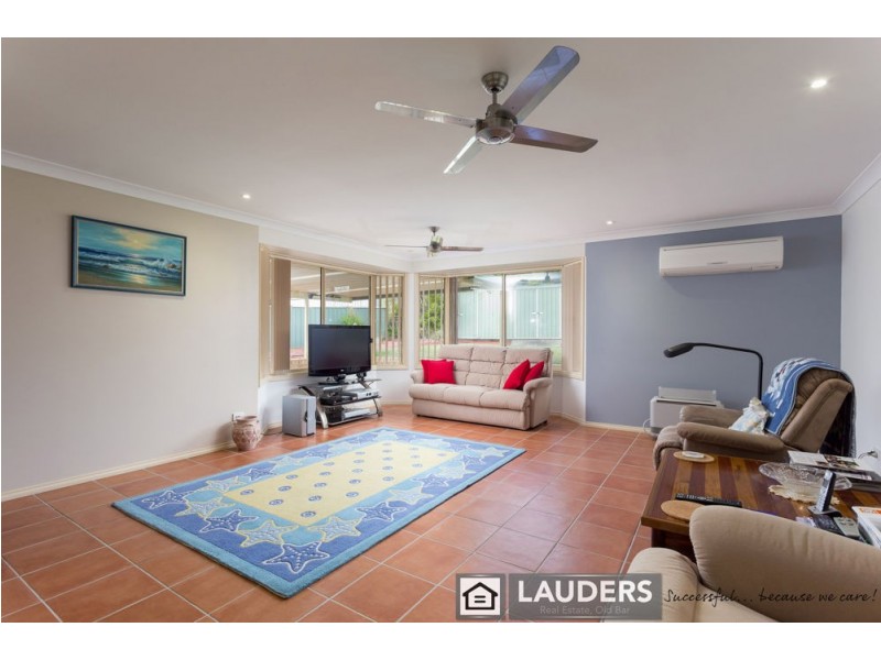 20 Corkwood Street, Old Bar NSW 2430