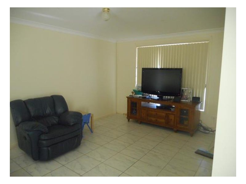 16 Albatross Way, Old Bar NSW 2430
