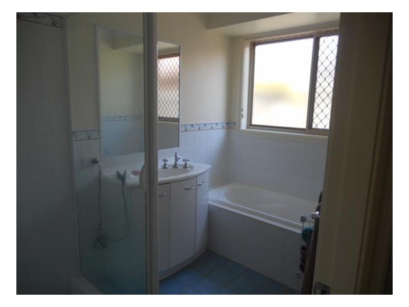 16 Albatross Way, Old Bar NSW 2430