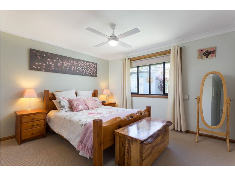 13 Shantull Drive, Wallabi Point NSW 2430