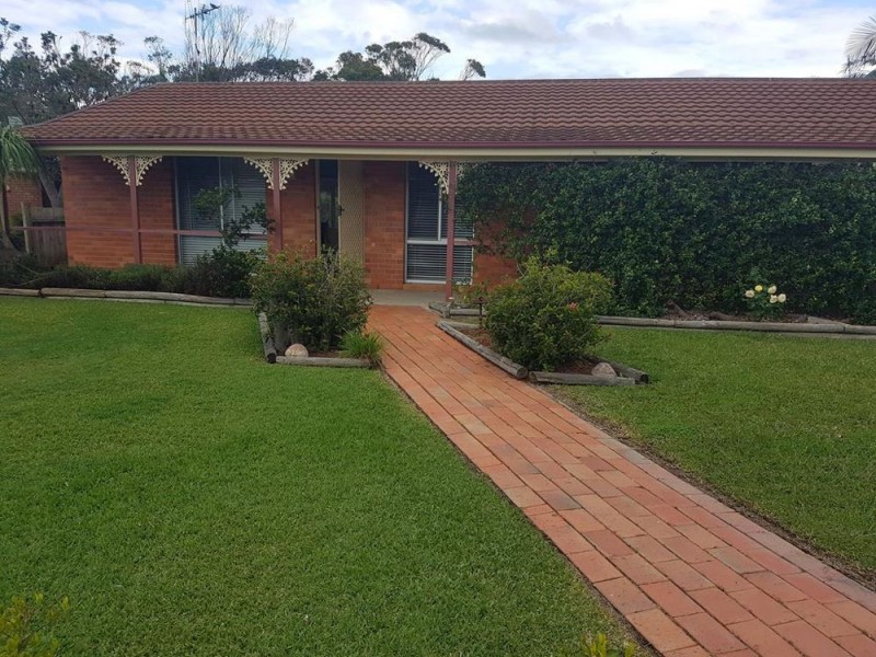 1 Sunrise Close, Old Bar NSW 2430