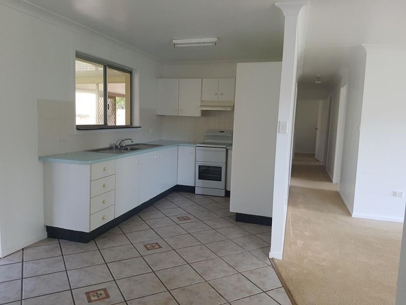 1 Sunrise Close, Old Bar NSW 2430