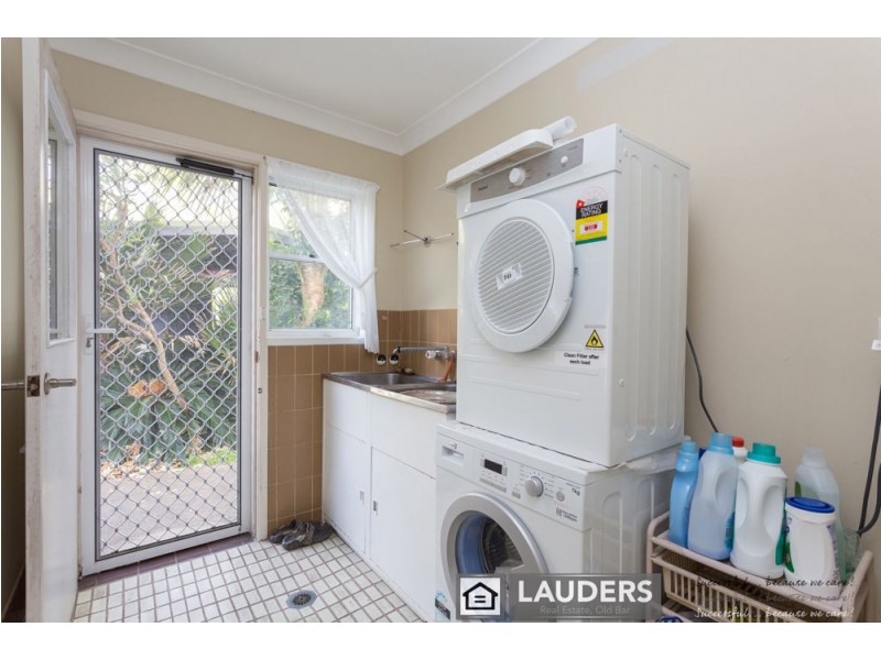 63 Main Road, Manning Point NSW 2430