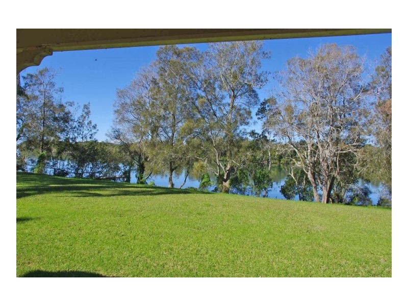 25 Thomas Lane, Oxley Island NSW 2430