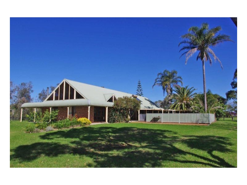 25 Thomas Lane, Oxley Island NSW 2430
