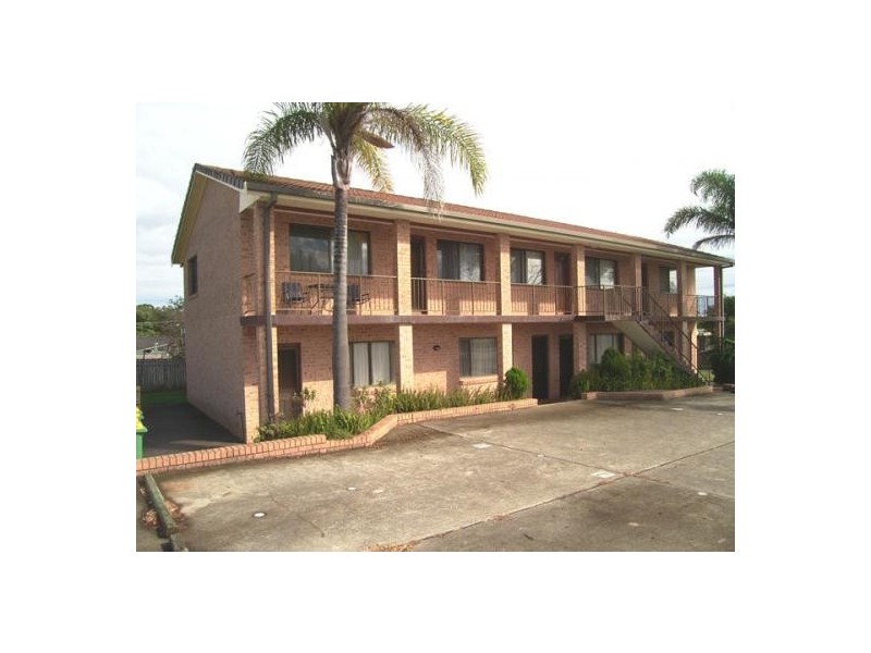 2/5 Waterman Street, Old Bar NSW 2430