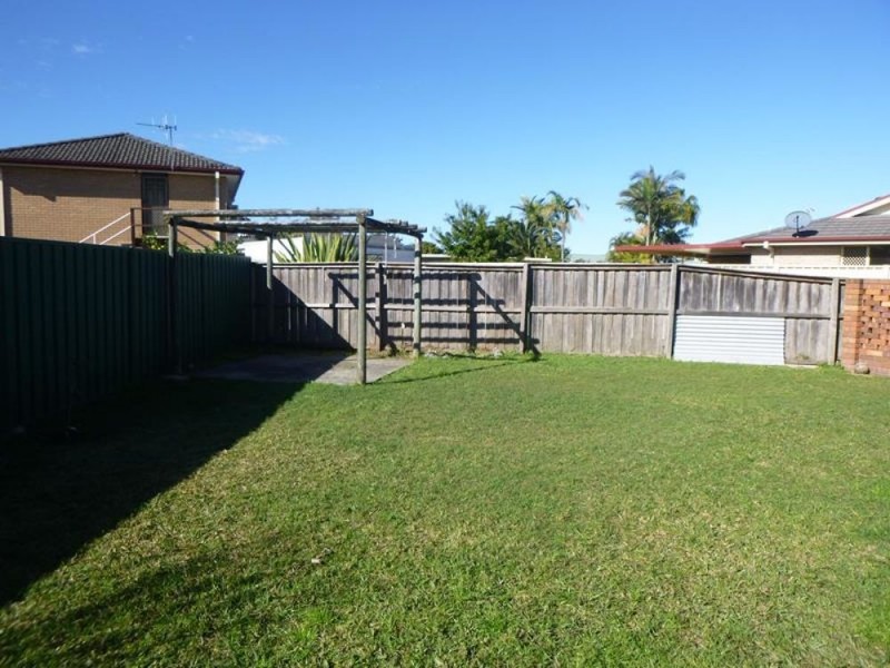 9 Kodi Close, Old Bar NSW 2430