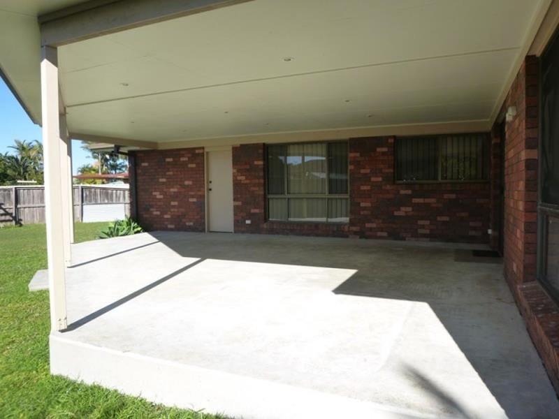 9 Kodi Close, Old Bar NSW 2430