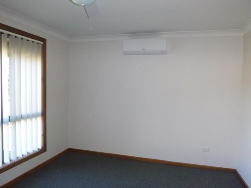 9 Kodi Close, Old Bar NSW 2430