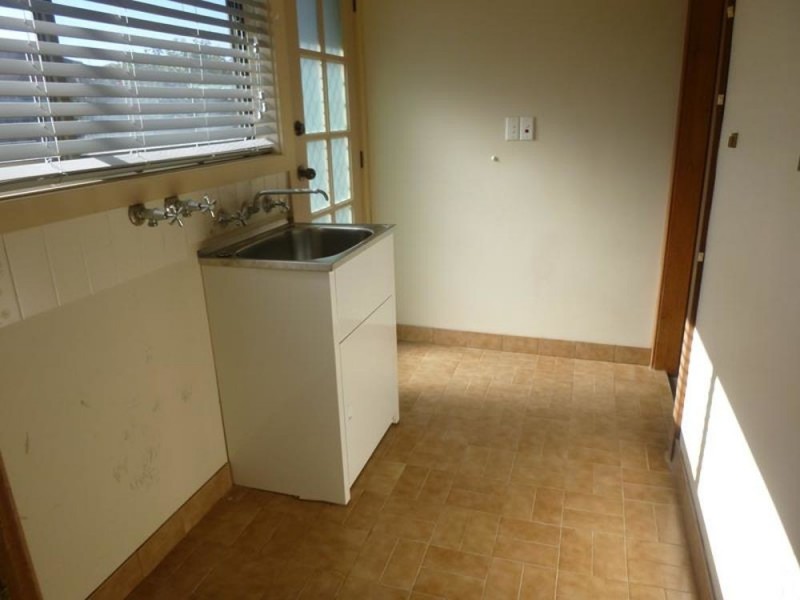 9 Kodi Close, Old Bar NSW 2430