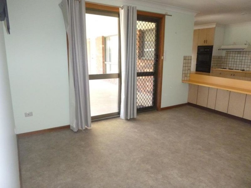 9 Kodi Close, Old Bar NSW 2430