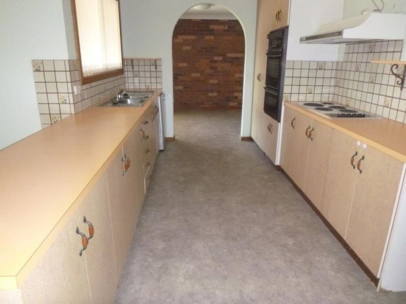 9 Kodi Close, Old Bar NSW 2430