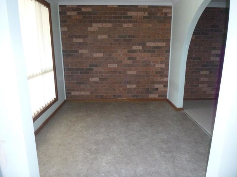 9 Kodi Close, Old Bar NSW 2430