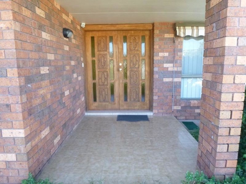 9 Kodi Close, Old Bar NSW 2430