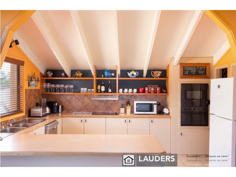 9 Lewis Street, Old Bar NSW 2430