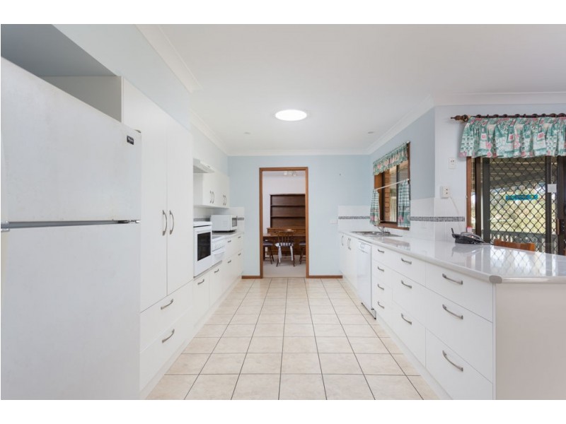 43 Gannet Crescent, Old Bar NSW 2430