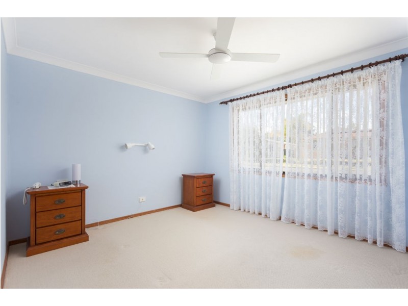 43 Gannet Crescent, Old Bar NSW 2430