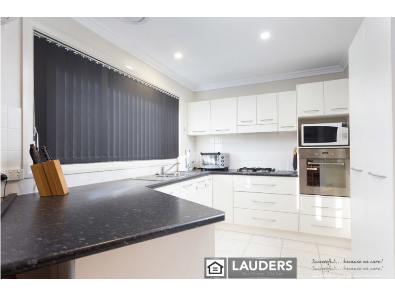 1/103 Commerce Street, Taree NSW 2430