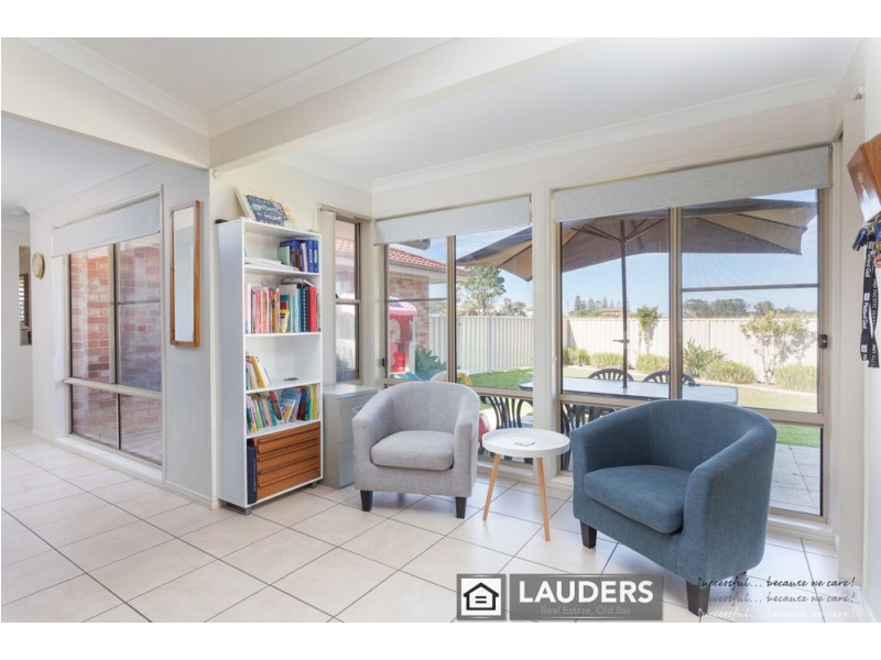 12 Shantull Drive, Wallabi Point NSW 2430