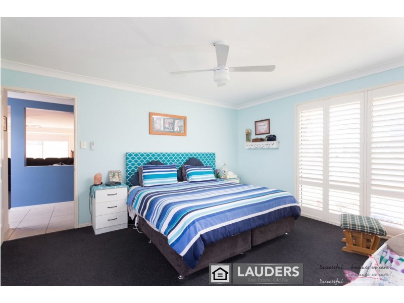 12 Shantull Drive, Wallabi Point NSW 2430