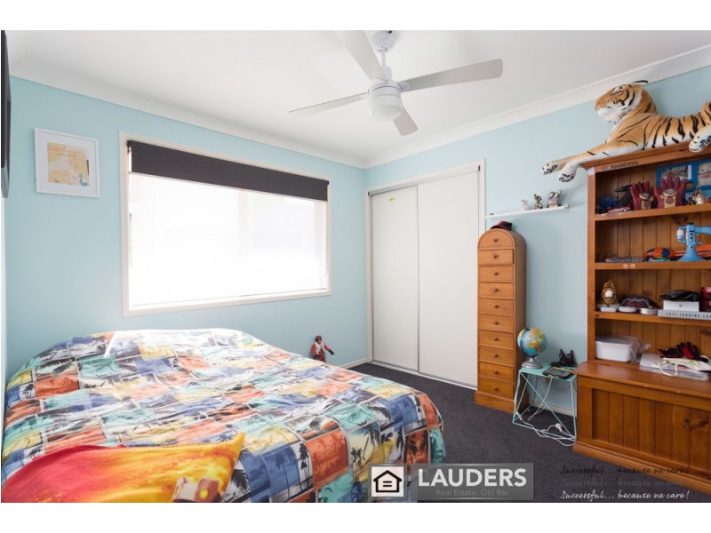 12 Shantull Drive, Wallabi Point NSW 2430