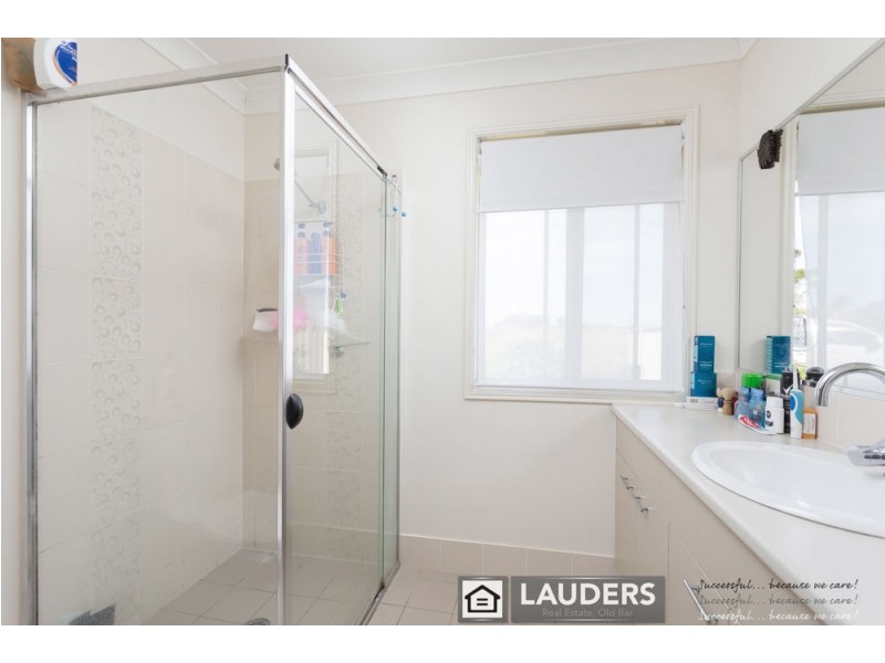 12 Shantull Drive, Wallabi Point NSW 2430