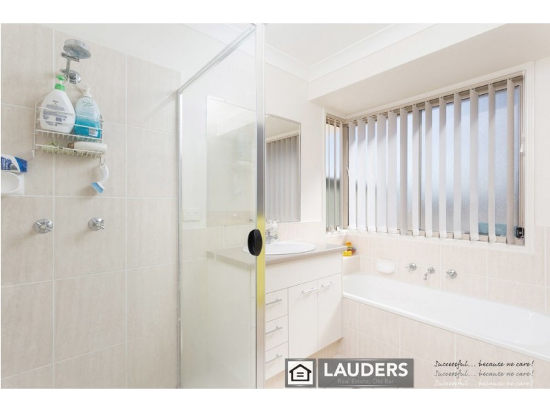 12 Shantull Drive, Wallabi Point NSW 2430