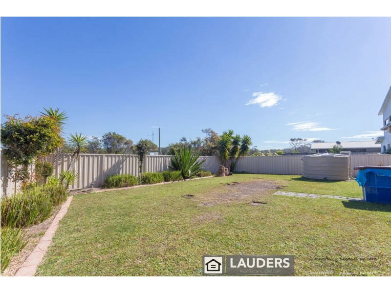 12 Shantull Drive, Wallabi Point NSW 2430