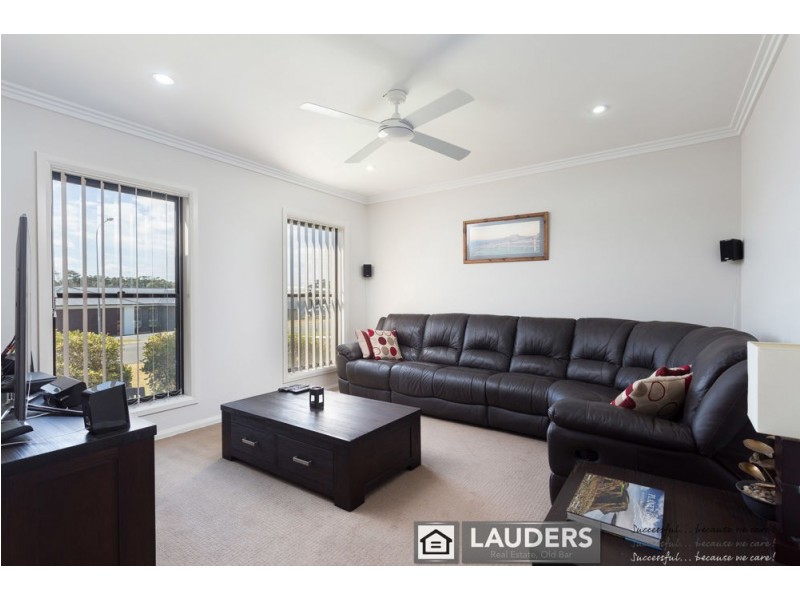 9 Janice Street, Wallabi Point NSW 2430