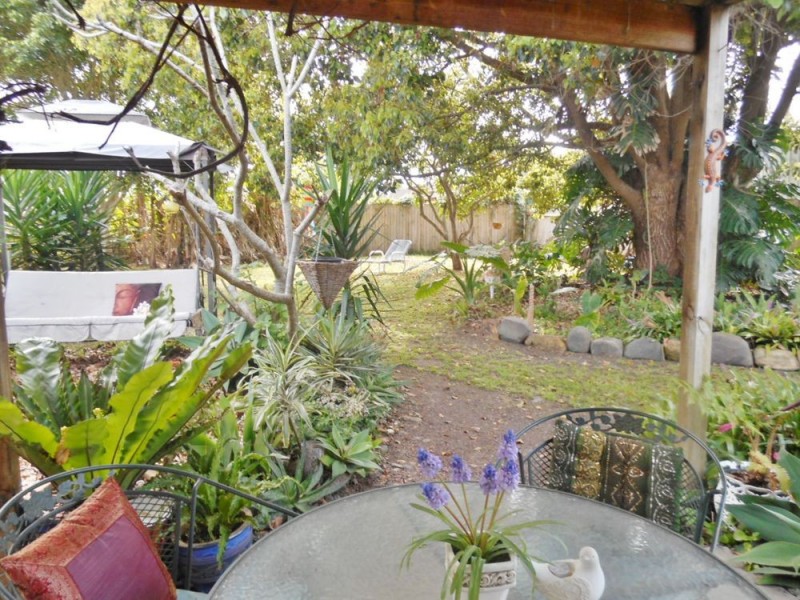 11 Connell Street, Old Bar NSW 2430