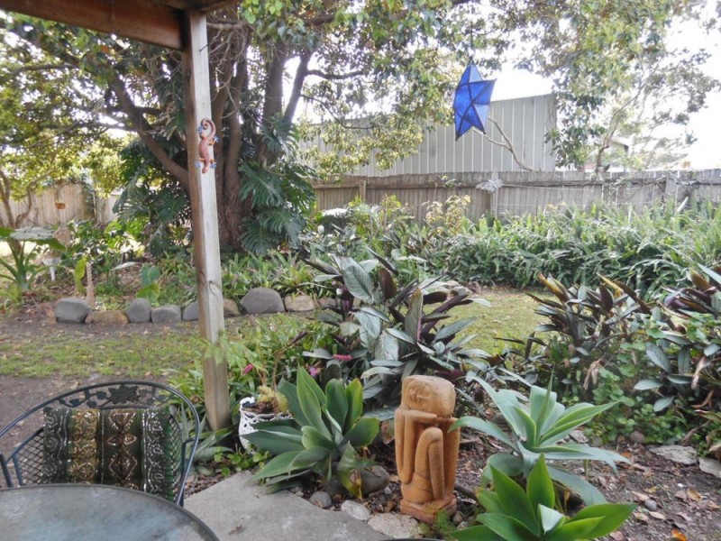 11 Connell Street, Old Bar NSW 2430
