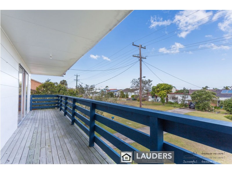 19 Tirriki Street, Old Bar NSW 2430