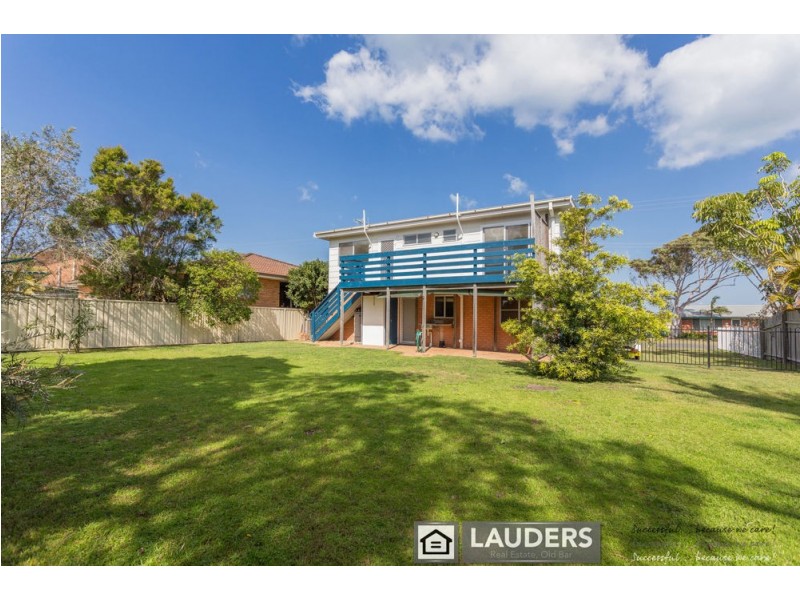 19 Tirriki Street, Old Bar NSW 2430