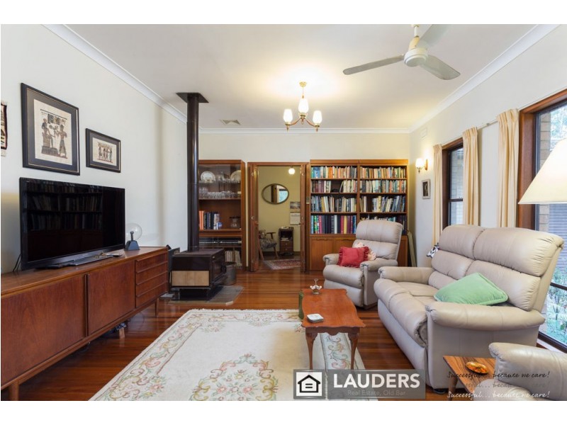 37 Beal Avenue, Mitchells Island NSW 2430