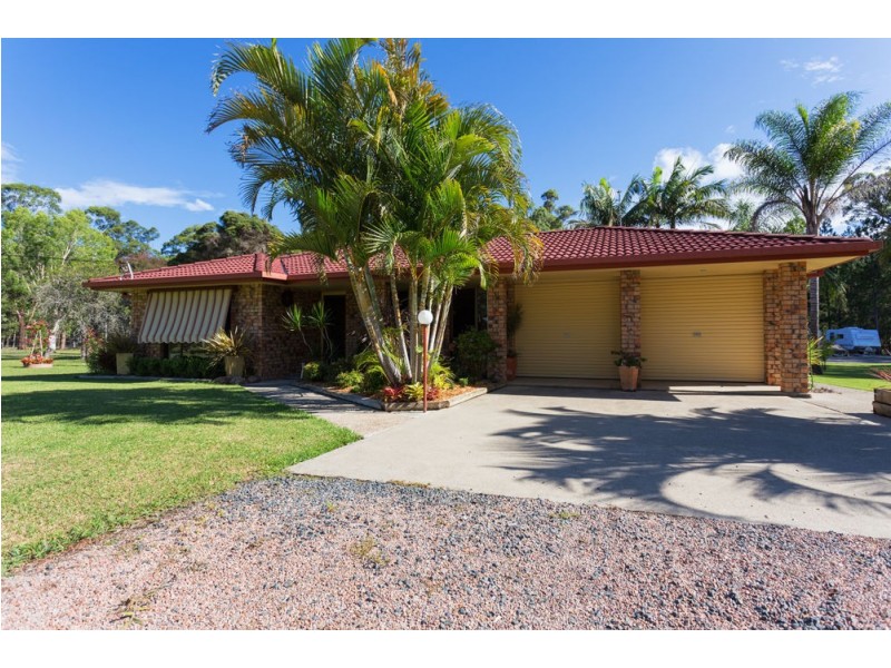 27 Kolinda Drive, Old Bar NSW 2430