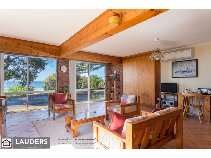 12 Lewis Street, Old Bar NSW 2430