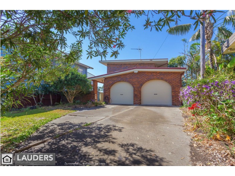 12 Lewis Street, Old Bar NSW 2430