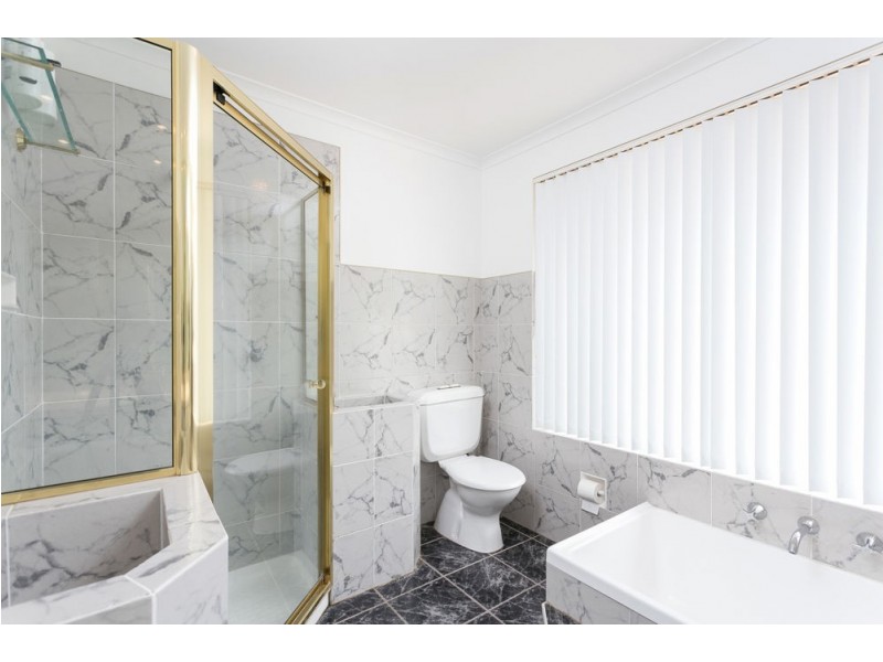 44 Molong Rd, Old Bar NSW 2430