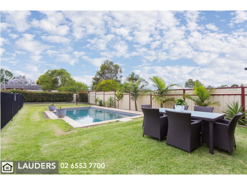 33 Dugdale Avenue, Taree NSW 2430