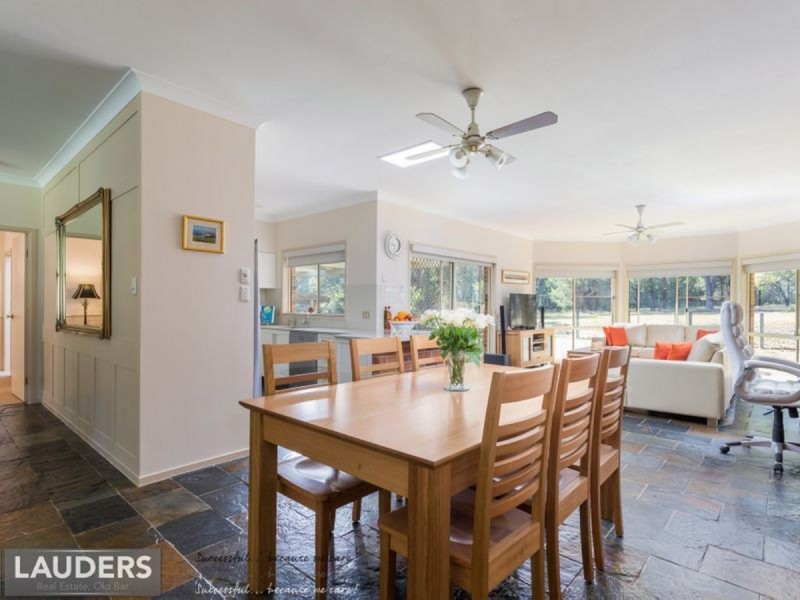 28 Kolinda Drive, Old Bar NSW 2430