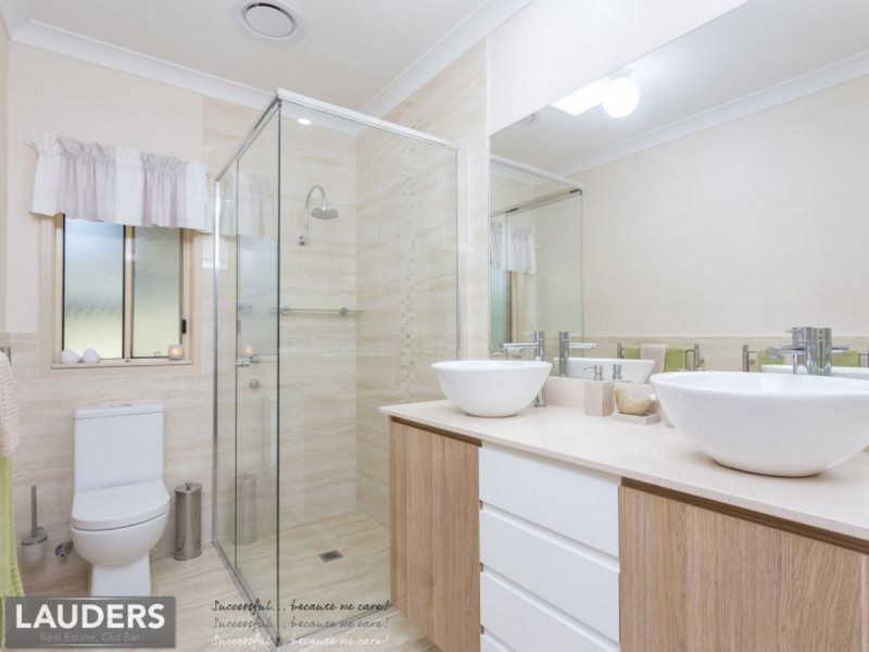 28 Kolinda Drive, Old Bar NSW 2430