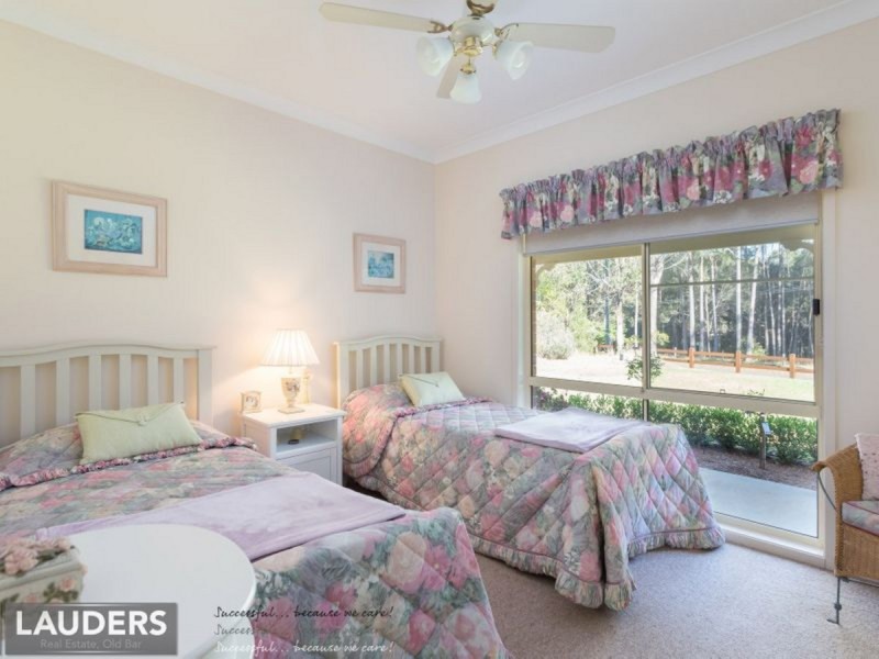 28 Kolinda Drive, Old Bar NSW 2430