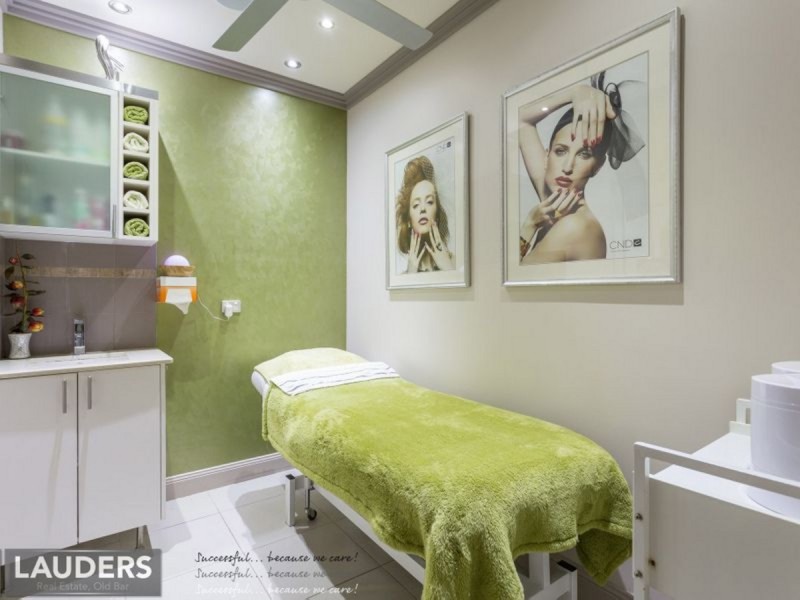 28 Kolinda Drive, Old Bar NSW 2430