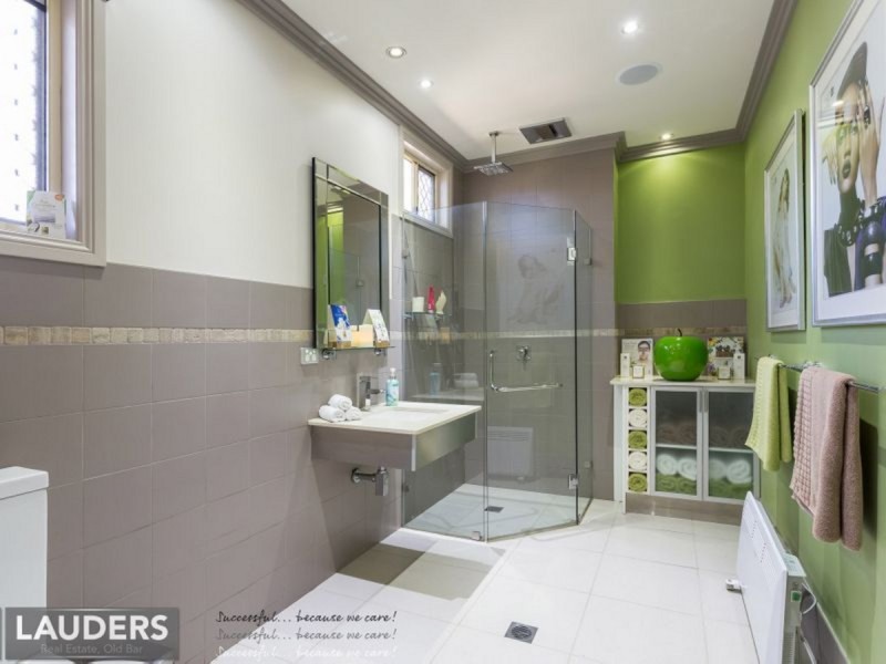 28 Kolinda Drive, Old Bar NSW 2430