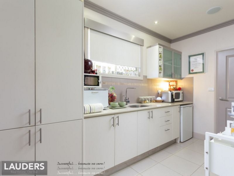 28 Kolinda Drive, Old Bar NSW 2430