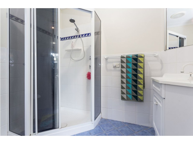 1/7 Paradise Close, Old Bar NSW 2430