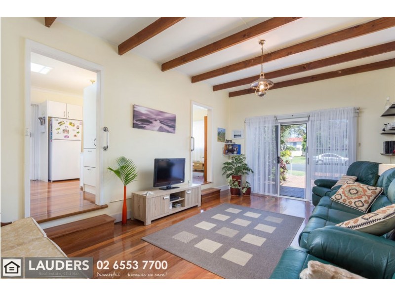6 David Street, Old Bar NSW 2430