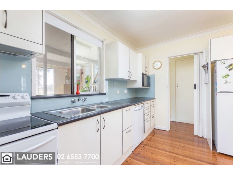 6 David Street, Old Bar NSW 2430