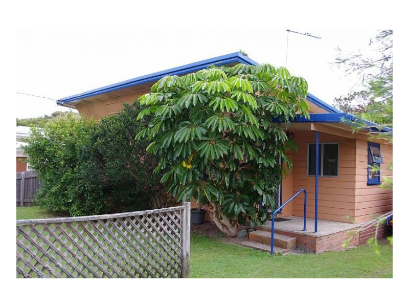 11 Hall Street, Old Bar NSW 2430